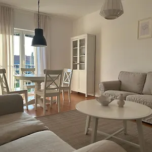 Lrs In The Center Of Apartment