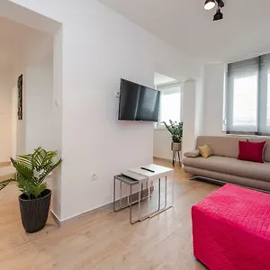 Seven Apartman Apartment