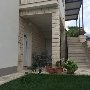 apartmani-mare.splithotels.org/
